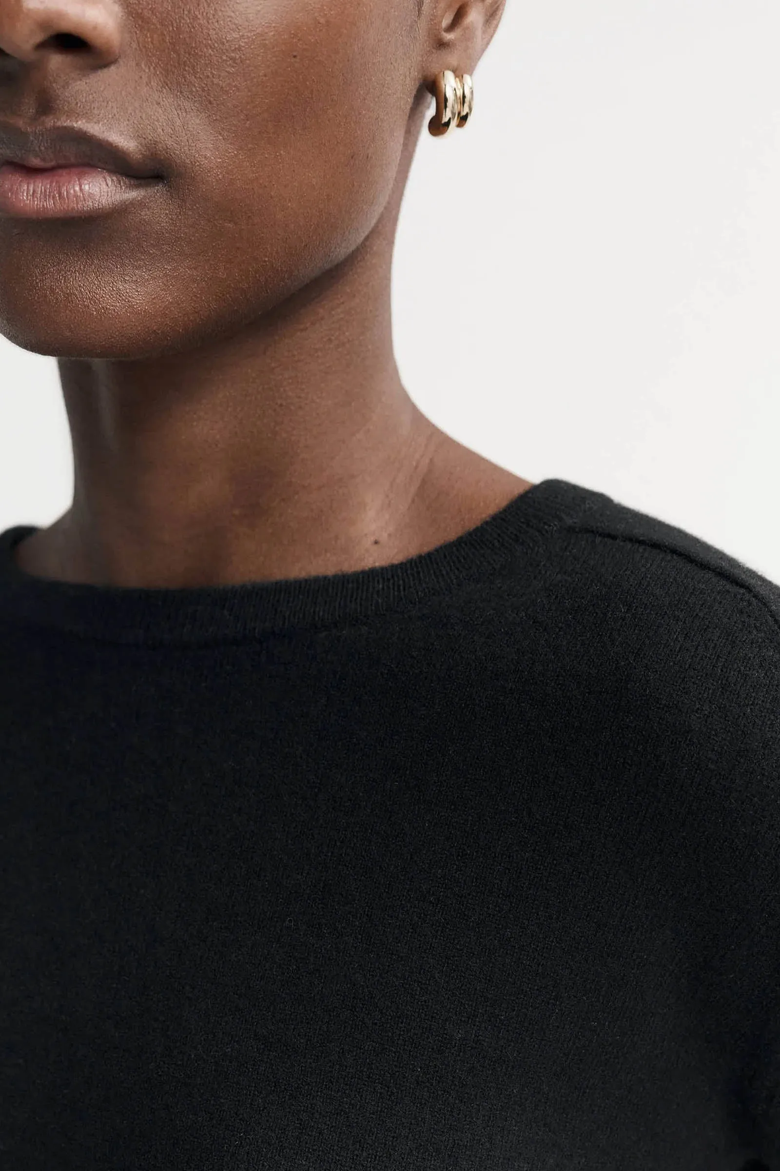 Fitted O-Neck