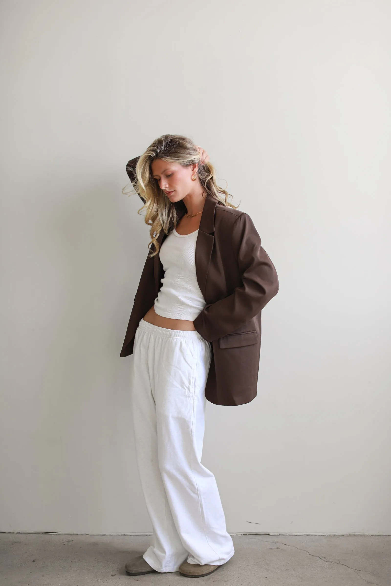 THE ULTIMATE BLAZER- DARK BROWN