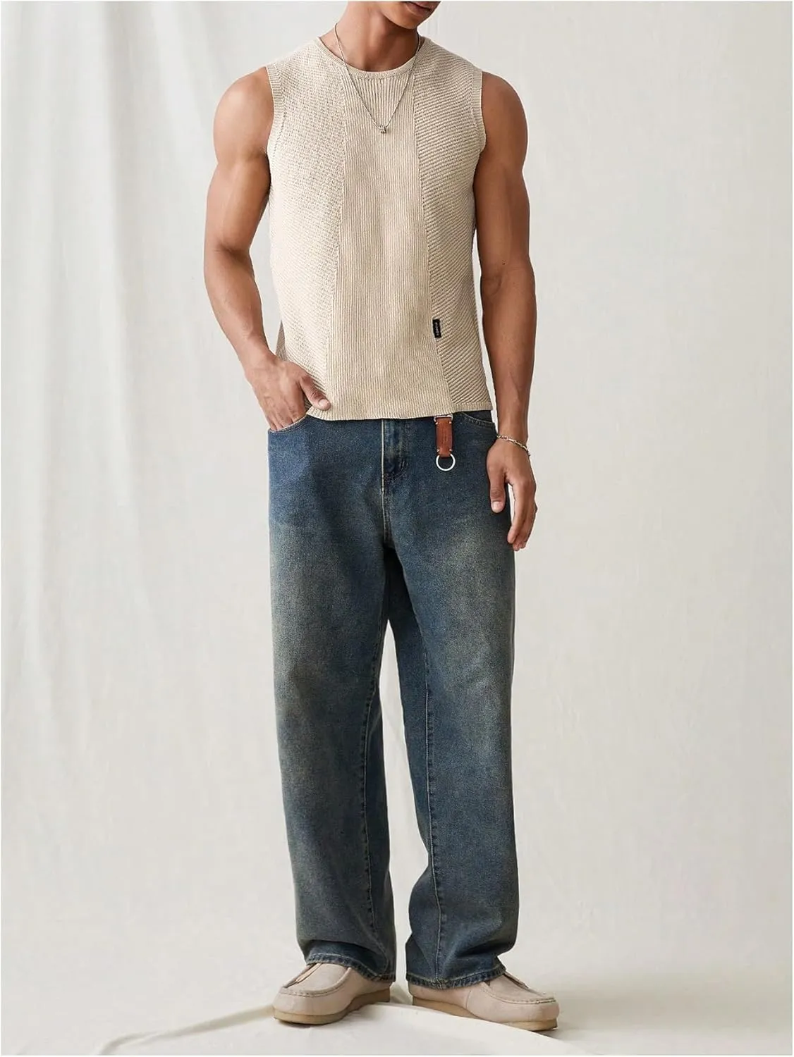 WDIRARA Men's Knit Sweater Vest Sleeveless V Neck Pullover Tank Tops
