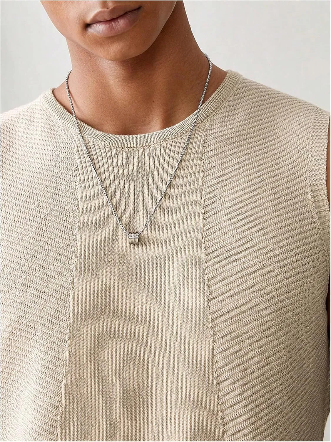 WDIRARA Men's Knit Sweater Vest Sleeveless V Neck Pullover Tank Tops