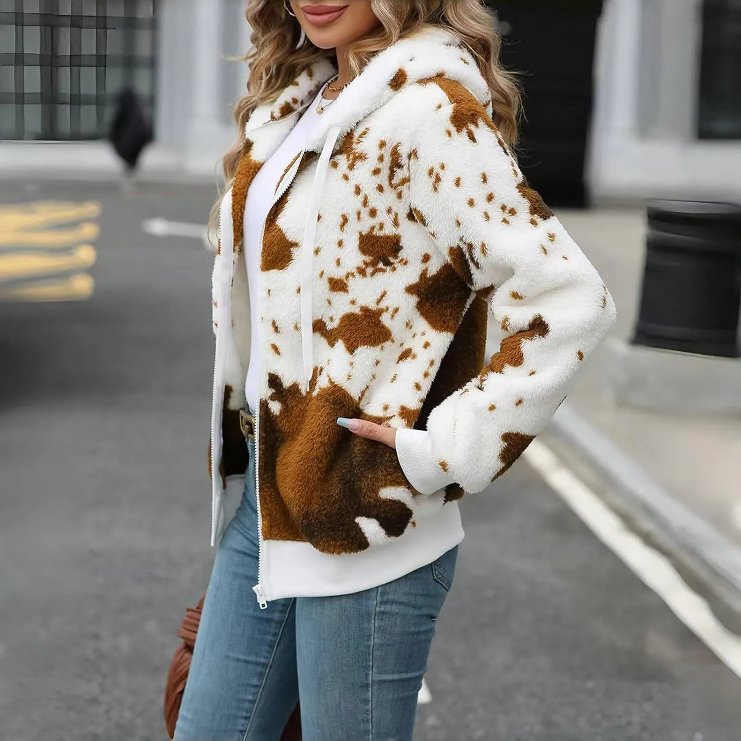Winter Hoodies for Women Zip Up Lapel Jackets Trendy Drawstring Long Sleeve Coat Cow Print Fleece Jacket Tops