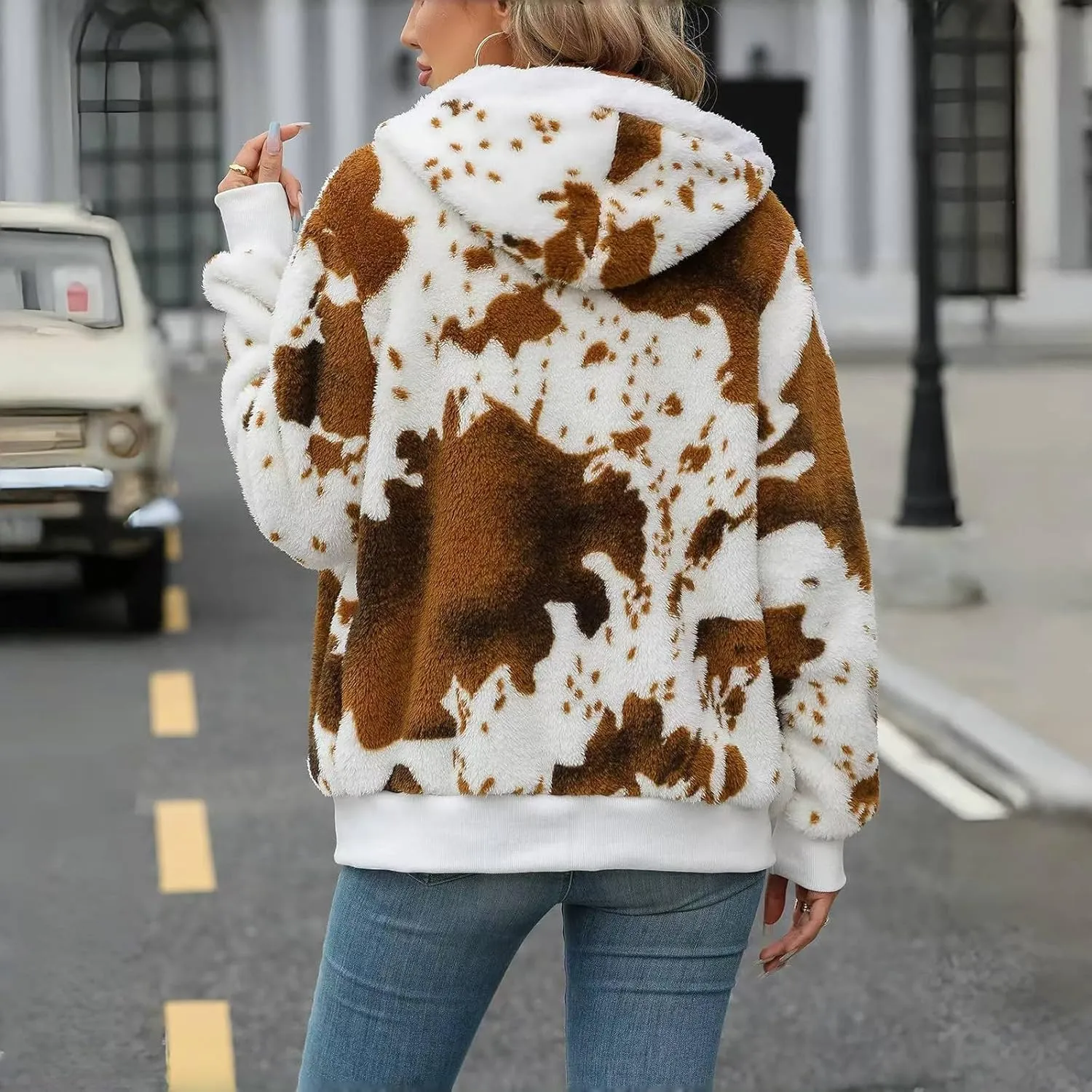 Winter Hoodies for Women Zip Up Lapel Jackets Trendy Drawstring Long Sleeve Coat Cow Print Fleece Jacket Tops